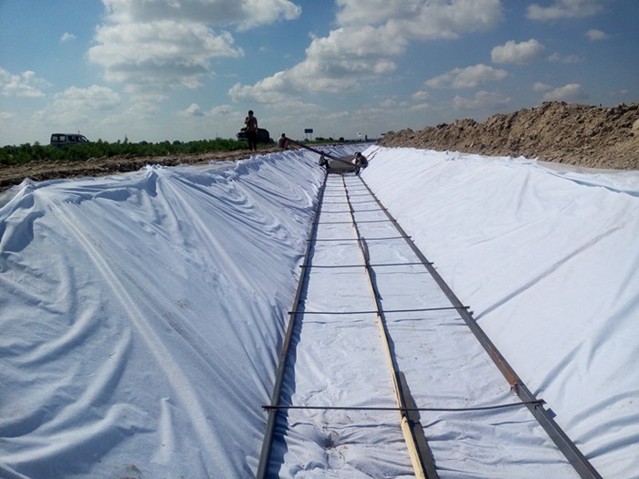 Filament Composite Geomembrane