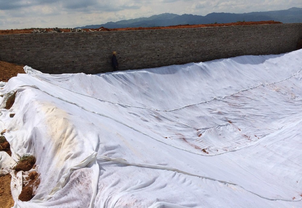 Usage methods of filament geotextile