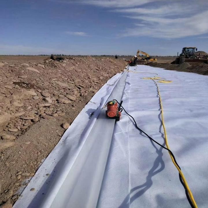 Application of composite geomembranes in engineering