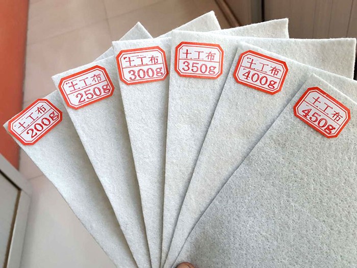 The difference between short-fiber geotextile and long-fiber geotextile